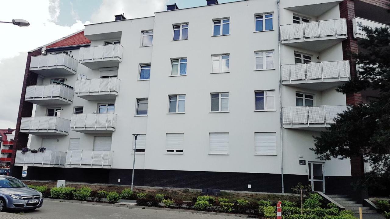 Apartament Mlynarska Piła Kültér fotó